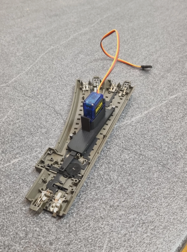 Weichenantrieb für Märklin C Gleis weichen